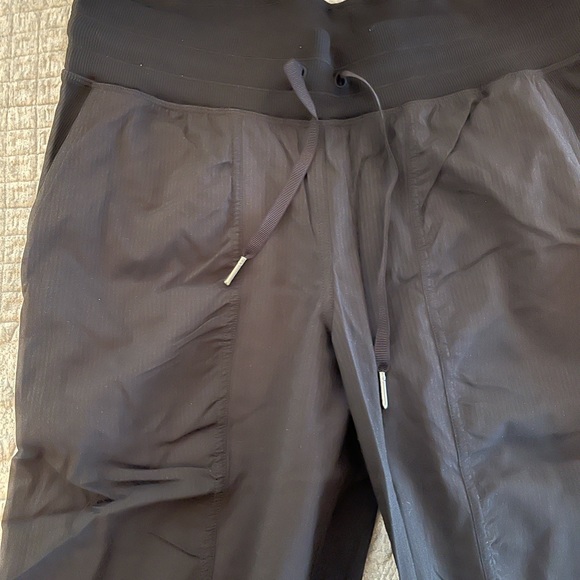 Lulu jogger - Picture 2 of 4